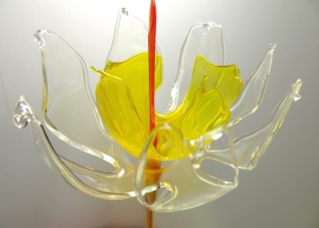 glas geblazen bloem geel