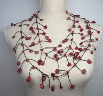 latex ketting cherry rood