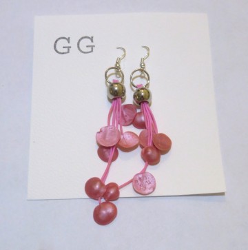 rubber oorbellen rose