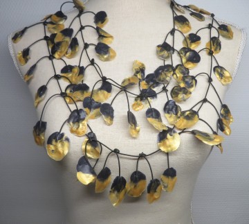 latex ketting zwart goud