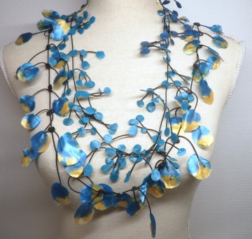 latex ketting blauw