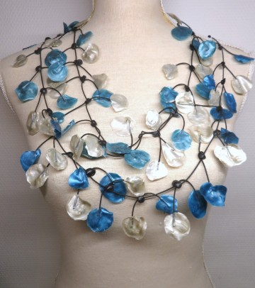 3 kleuren latex ketting