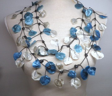 3 kleuren latex ketting