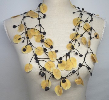 latex ketting goud