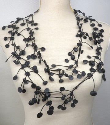rubber ketting dotjes zwart