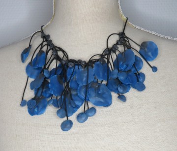 Korte ketting blauw latex